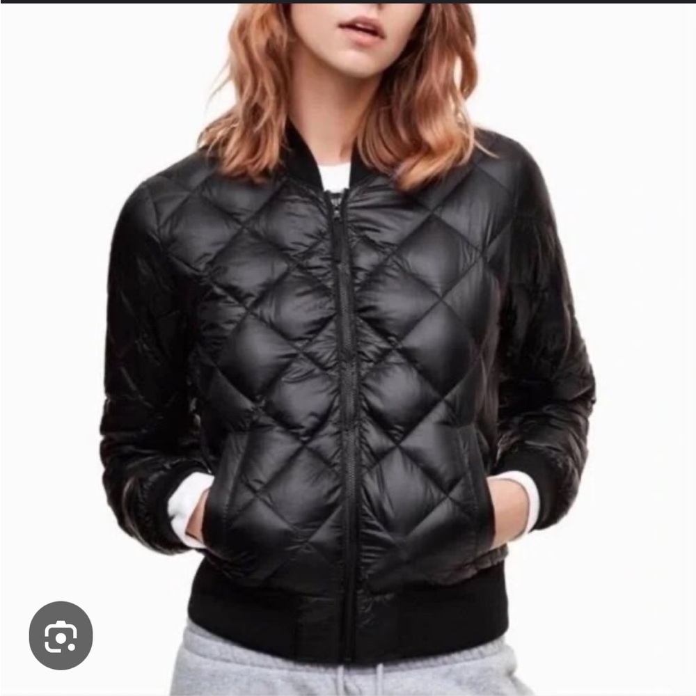 TNA black quilted bomber size L